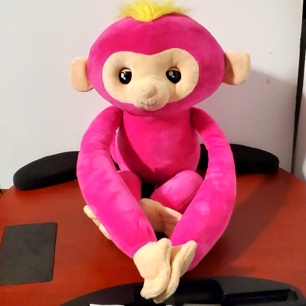 Wowwee Fingerlings Monkey Plush Interactive Stuffed Animal